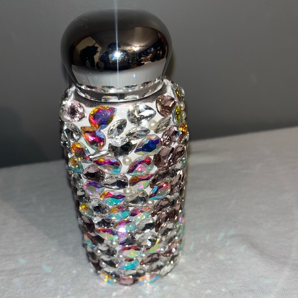 BRAND NEW HELLO KITTY TUMBLER - Picture 2 of 3